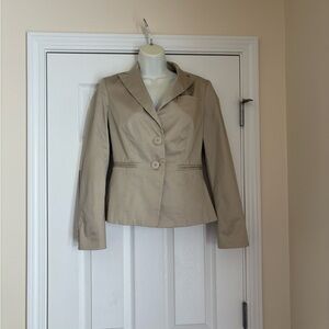 United Colors Of Benetton Beige Suit with matching pants size XS